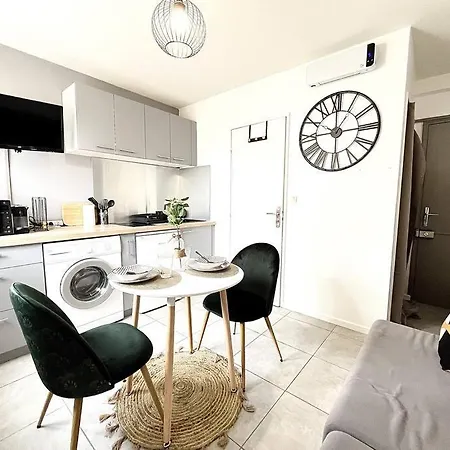 Apartment Lumiere Du Centre - Parking - Romans-sur-Isere
