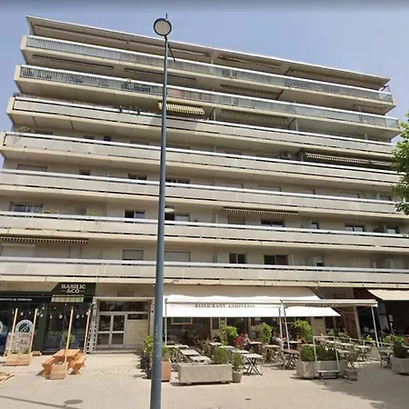 Lumiere Du Centre - Parking -